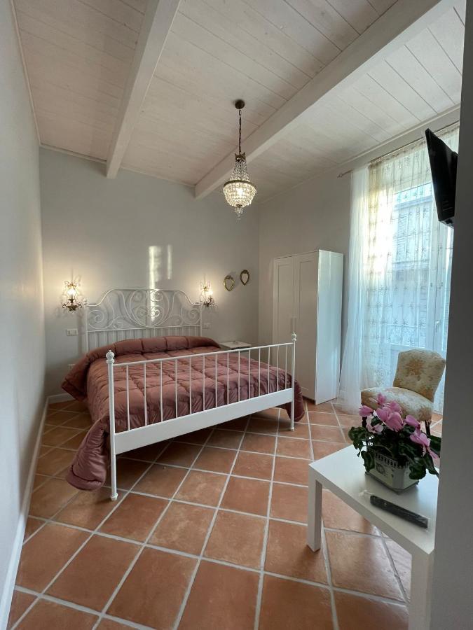 B & B La Casa Dei Sogni Casapulla Luaran gambar